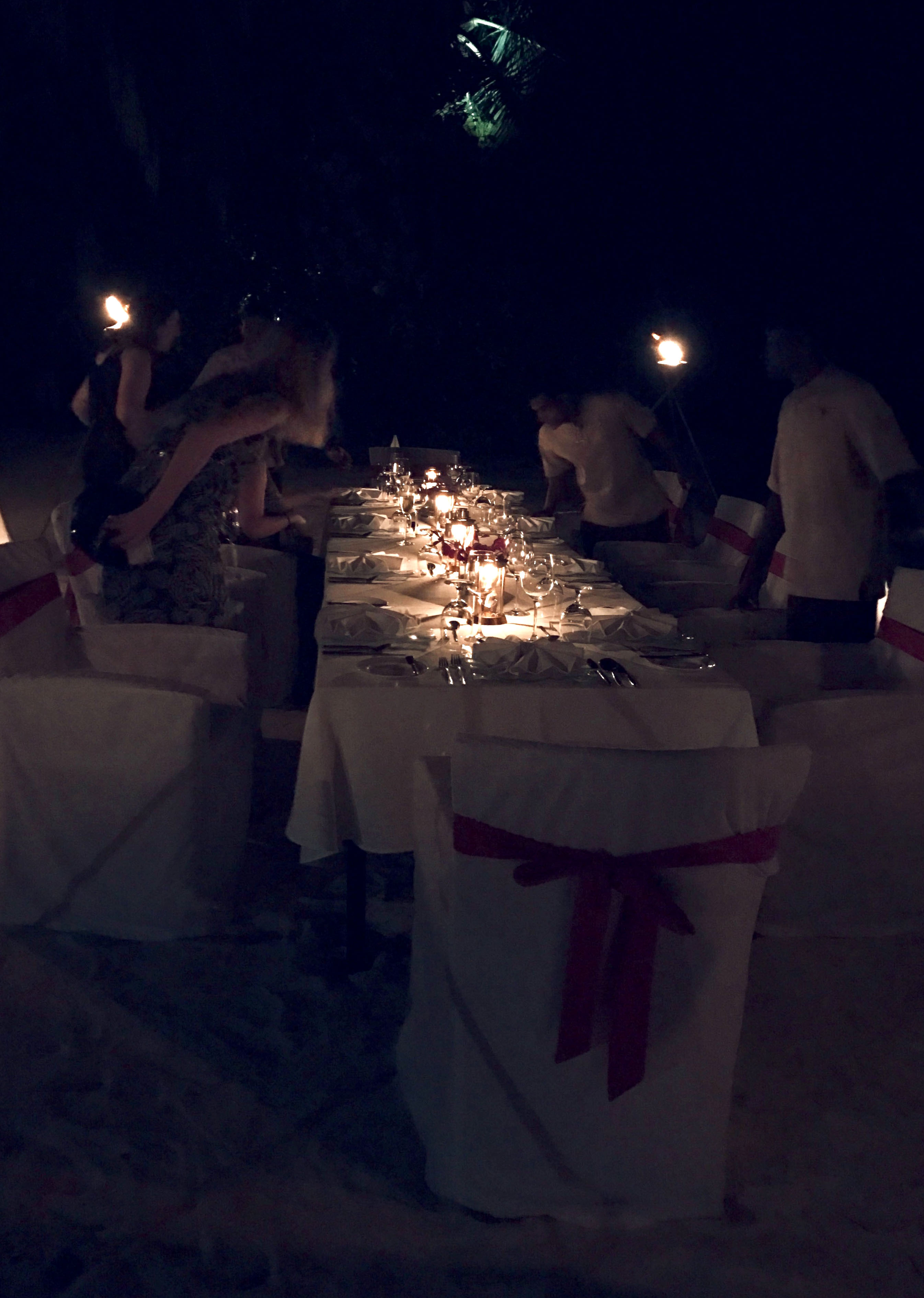 candle-lit-supper-kuoni-baros-maldives